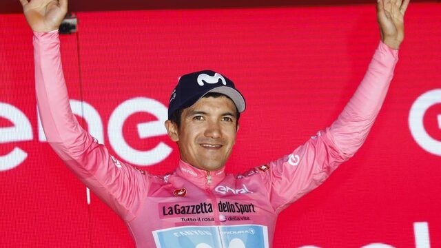 Richard Carapaz brengt roze trui naar Verona, Mollema vijfde