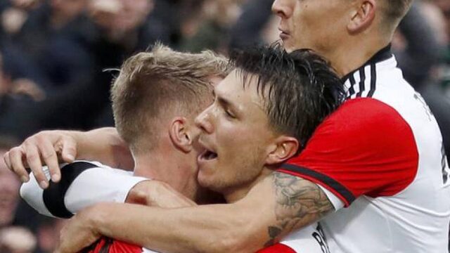 Sterk Feyenoord bezorgt koploper PSV eerste competitienederlaag