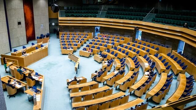 'Parlement moet nu terugkomen van reces, anders zijn ze geen knip voor de neus waard'