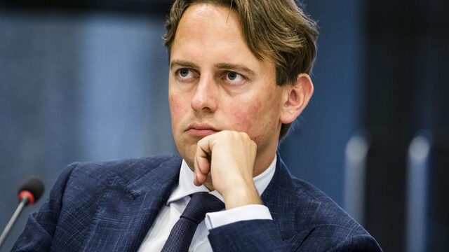 Versterking huizen in aardbevingsgebied Groningen kan nog 20 jaar duren: 'In Amsterdam was hemel en aarde allang bewogen'