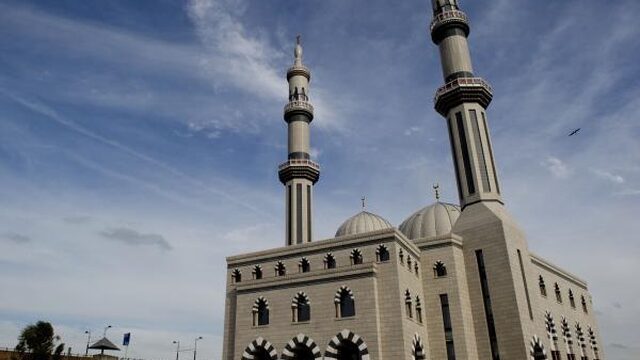 Grote moskeeën Randstad doen deuren dicht tijdens gebed