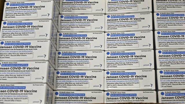 Podcast De Dag: Alles over 'gamechanger'-vaccin Janssen