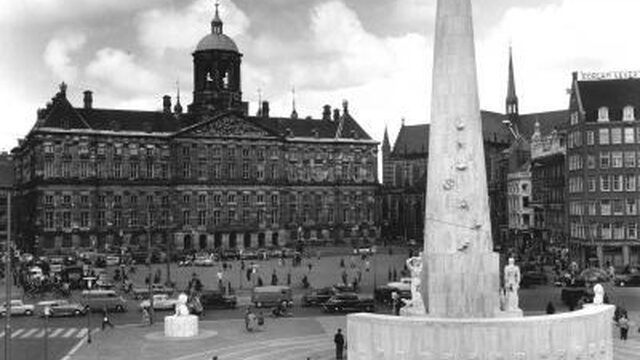 Deze Dag Toen: Nationaal Monument op de Dam onthuld