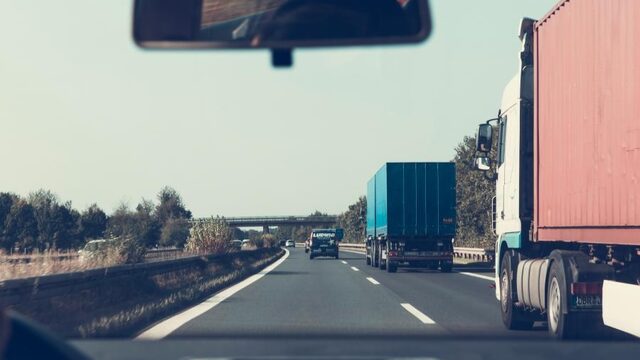 Truckers in coronatijd: 'Kan zijn dat je drie dagen niet aan water komt'