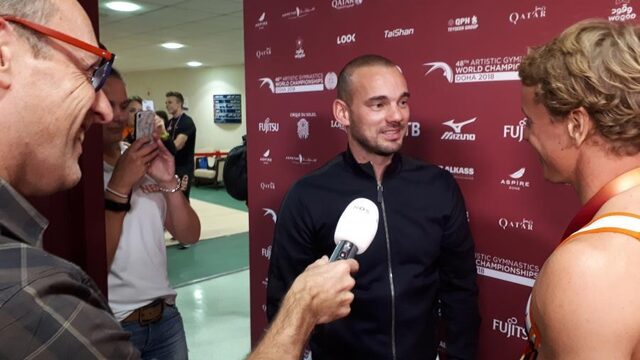 Sneijder feliciteert wereldkampioen Zonderland: 'Ik ben onwijs trots op je'