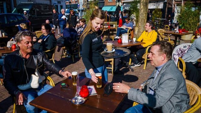 KHN blij met oproep openen terrassen: 'Kan nog veel meer op veilige manier'
