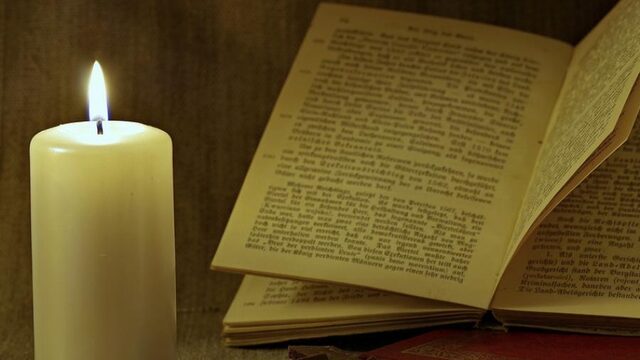 Podcast: Lezen in het donker over de onzichtbare wereld