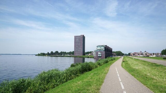 Almere als symbool van onze democratie