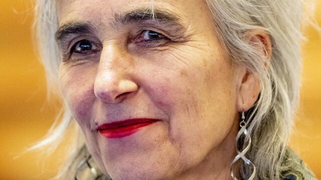 OMT-lid Marion Koopmans: 'Boek geen vakanties buiten Europa'