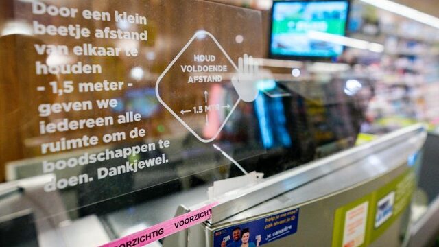 99 procent van de Nederlanders zegt 1,5 meter afstand te houden