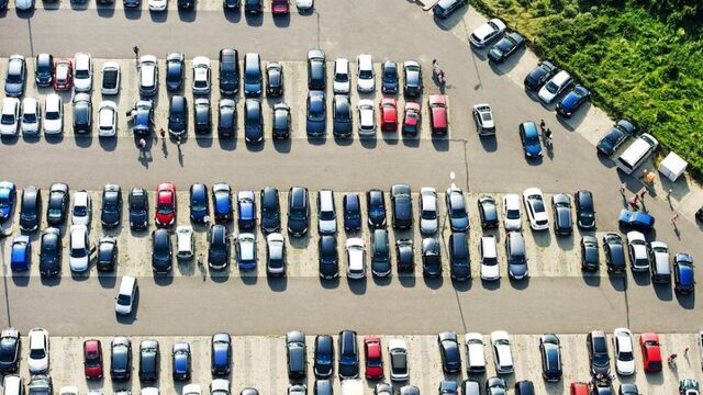 Nederlandse auto's staan grootste deel van de dag stil