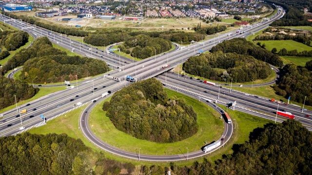 Stand.nl: 'Een nieuw kabinet moet miljarden steken in weg en ov van de toekomst'