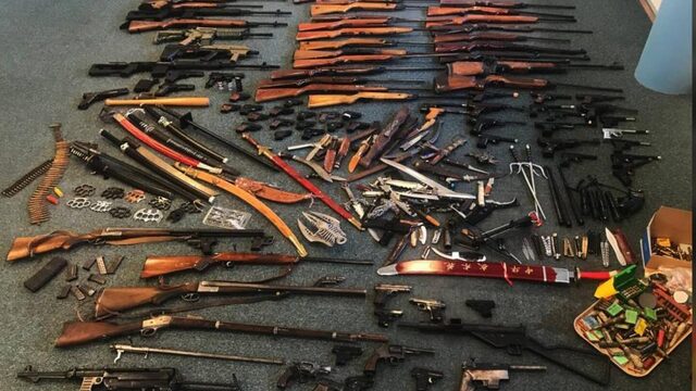 Bijna 200 wapens ingeleverd in Zaanstad: 'Wedloop onder jongeren moet doorbroken worden'