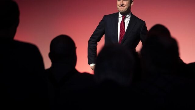 Asscher: Kabinet, regel vangnet voor ZZP'ers