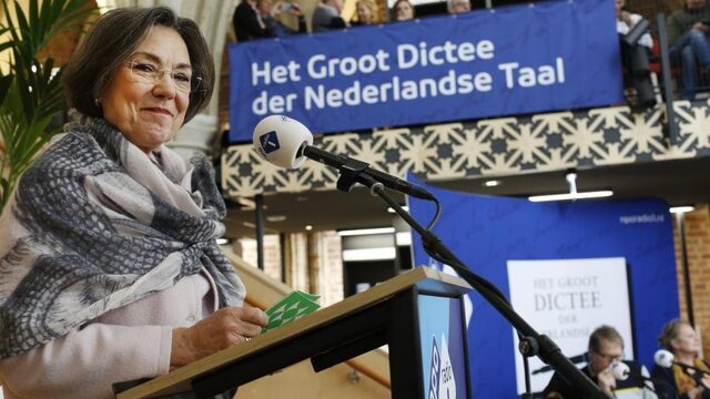 Tip voor kerst! Speel het Groot Dictee der Nederlandse Taal nog een keer