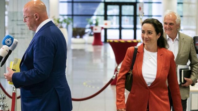 Vrijgegeven appverkeer Halsema-Grapperhaus: 'Je zet me in de kou'