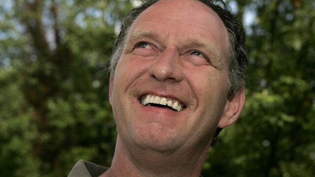 Twitter in shock om vertrek Piet Paulusma: 'Is dan niets meer heilig?'