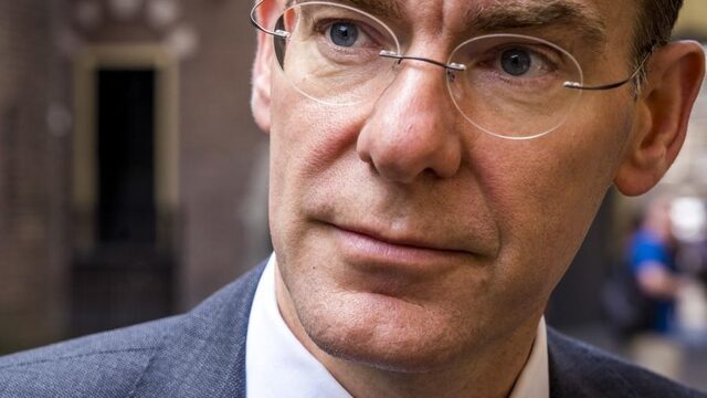 Kamer wil snelle compensatie gedupeerden kinderopvangtoeslag