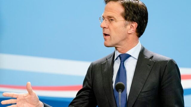'Ministers worden omgeven door mediatrainers en andere paardenfluisteraars'