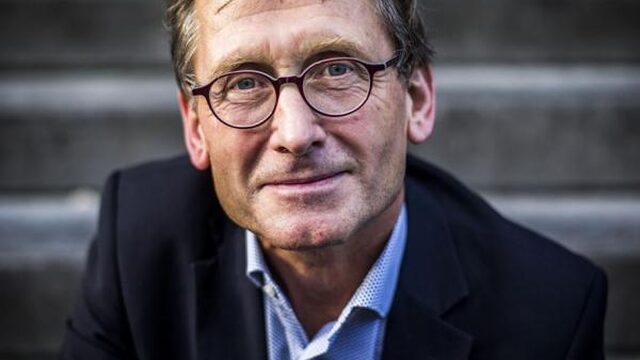 NPO Radio 1 bij de les: 'Er moet een deltaplan komen voor het Nederlands onderwijs'