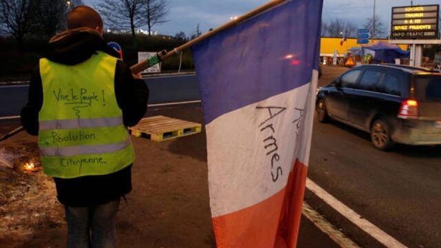 Franse regering stelt maatregelen uit, 'gele hesjes' spreken van zoethoudertje