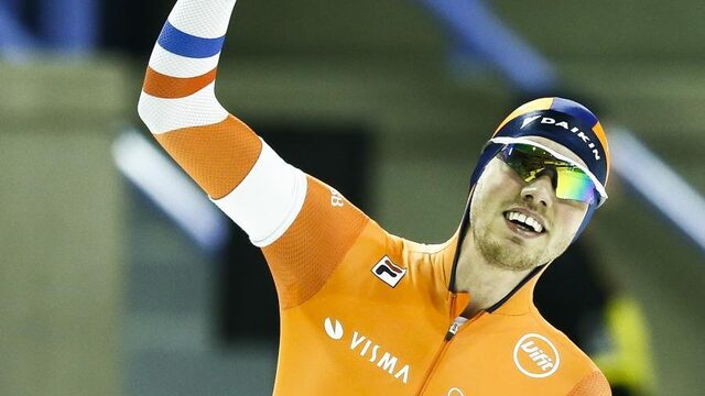 Overtuigende Roest wint 10 kilometer en prolongeert wereldtitel allround