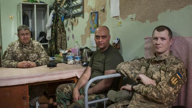 ‘Het is geen verkrachting, de meisjes hebben geld nodig en de soldaten betalen’