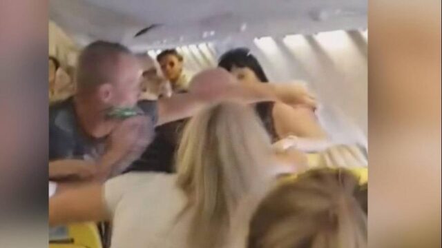 Agressie in vliegtuigen: 'Je zit op grote hoogte en kan geen kant op'