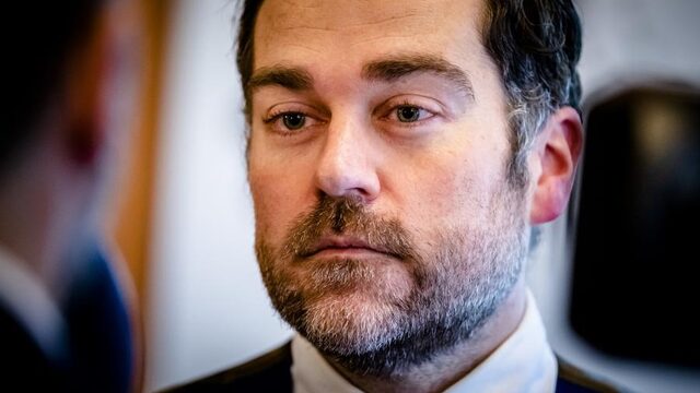 Wachtgeld Klaas Dijkhoff: 'Het gaat om wat mensen eerlijk vinden'