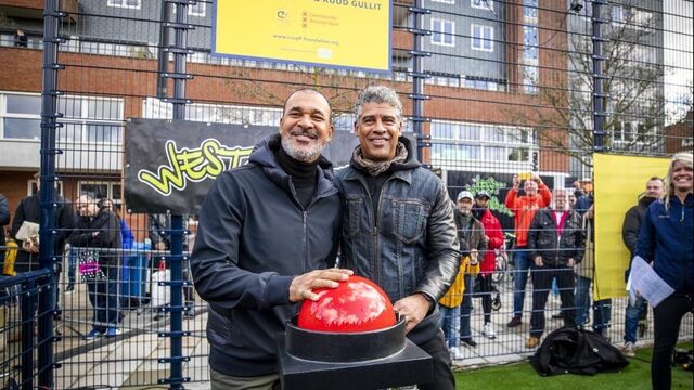 Rijkaard en Gullit openen eigen Cruyff Court