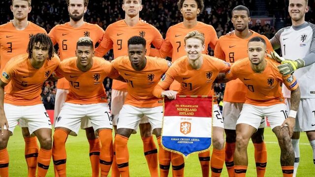 Hoeveel verdient het Nederlands elftal aan reclamespotjes?
