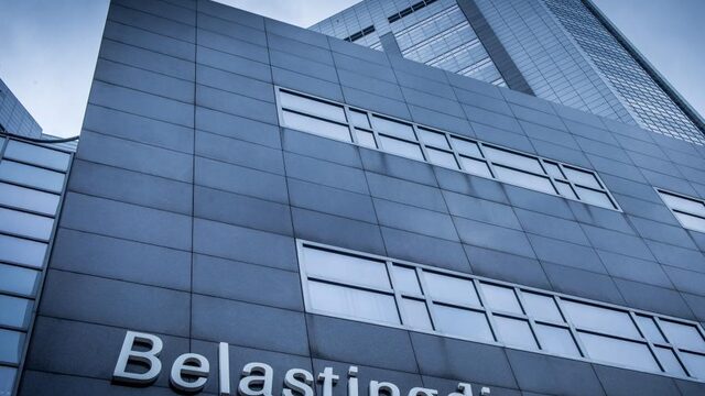 Podcast De Dag: Hoe honderden ouders opeens geen kinderopvangtoeslag meer kregen