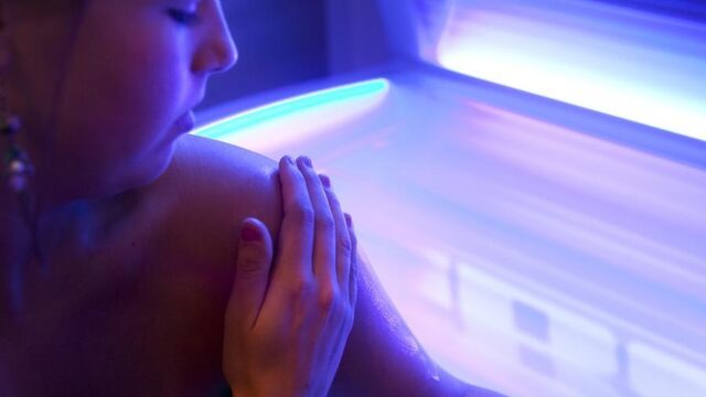 Zonnebankverbod? 'Dan ook zonvakanties verbieden'