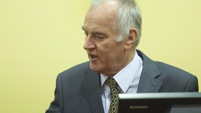 Aanklager tribunaal eisen levenslang tegen Mladic wegens genocide