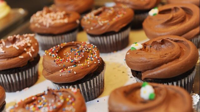 Radar Helpt #35: Zo maak je de lekkerste cupcakes