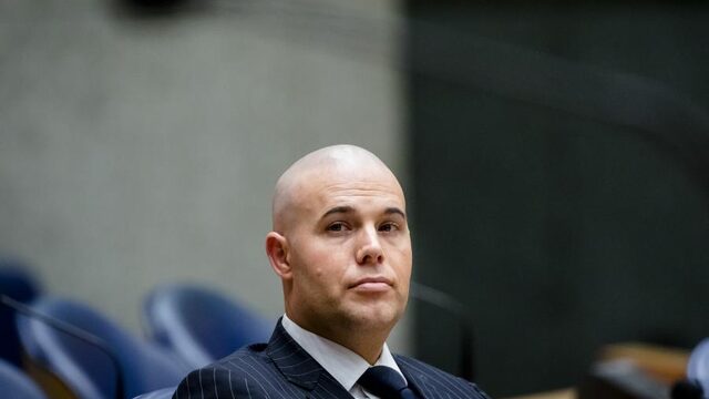 'Piet Paulusma is geen weerman meer en Joram van Klaveren is moslim: alle houvast is weg'