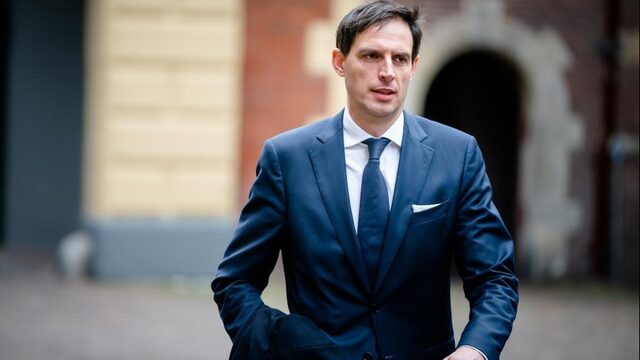 De Roast van Joost: 'De slappe knieën van Wopke'