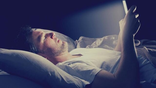 Sociale media veroorzaken géén slaapproblemen