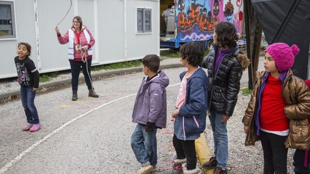 Hulporganisaties: gemeenten moeten 500 migrantenkinderen opvangen