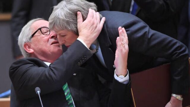 May donderdag naar Brussel, EU 'wacht af'