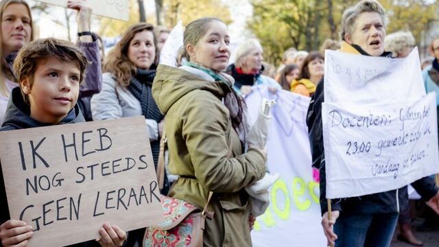 Asscher over lerarenstaking: 'Structureel 580 miljoen nodig én crisisplan'