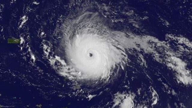 Sint-Maarten vol geraakt door Irma; Barbuda 'schoongeveegd'