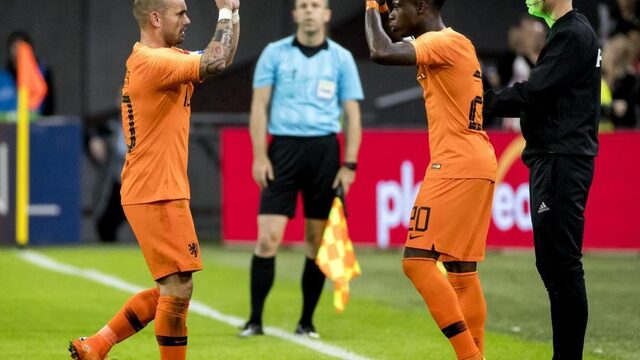 Zo klonk het afscheid van Wesley Sneijder
