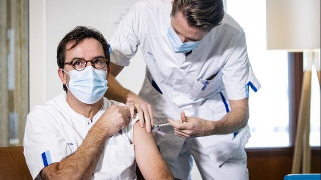 5 vragen over vaccinatie op V-day uit het coronaspreekuur