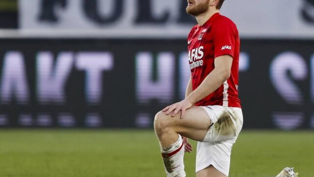 AZ terug bij af: rode kaarten kosten wederom punten