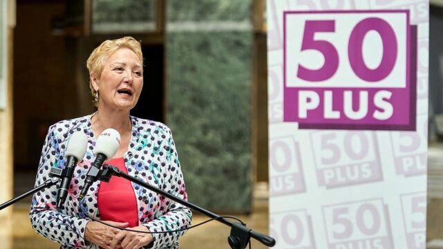 Bestuur 50PLUS dreigt met aangifte tegen eigen fractievoorzitter Van Brenk