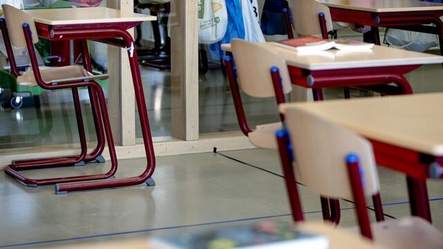 Scholen gaan weer open: schuiven met lestijden en knuffelzones
