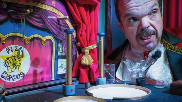 Oud-Circus Renz directeur vindt nieuw geluk met Vlooiencircus
