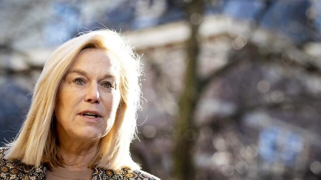 Kaag: 'Neem meer kritische afstand tot crisis'