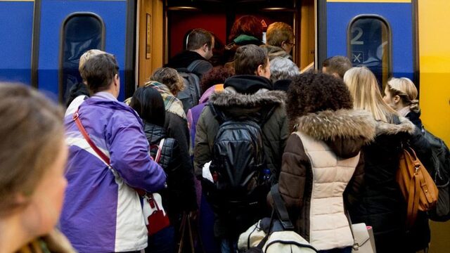 Drie manieren voor een grotere kans op een zitplek in de trein